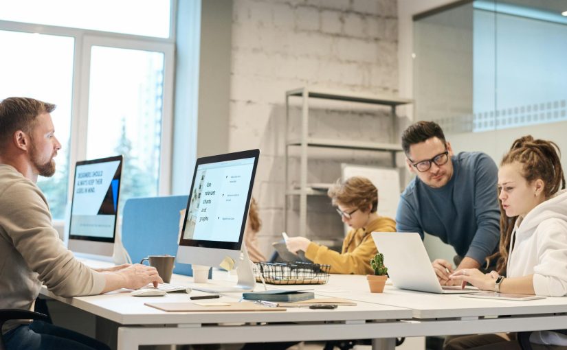 광고 예산 효율화 체크리스트 시술·수술 캠페인을 준비 중인 병원팀