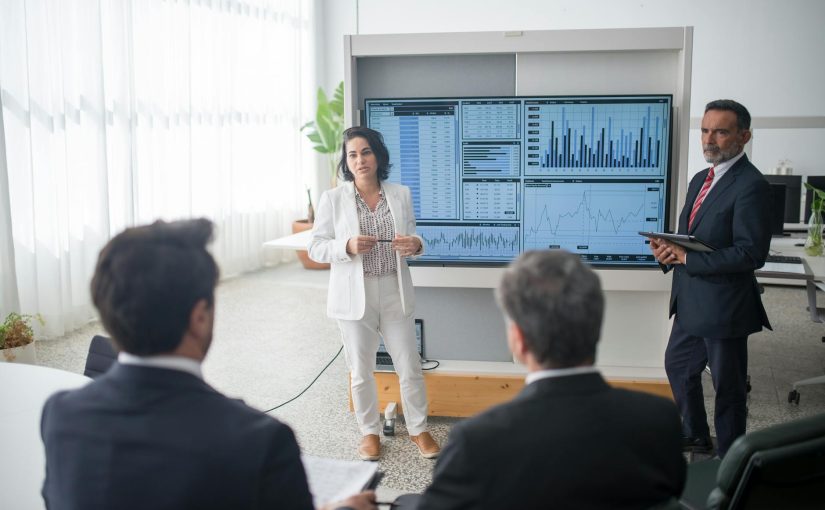 자동화 툴을 활용한 마케팅 효율화 Q&A 프리랜서 디자이너