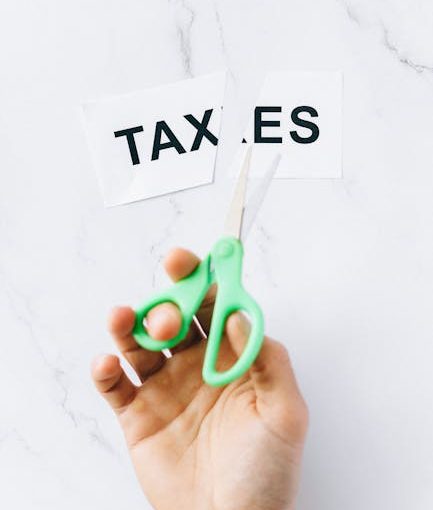 Tax Tips for Employees: Maximize Your Deductions and Boost Your Refund