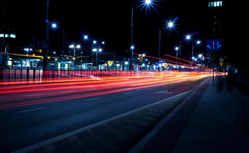 2025년 트렌드: 사회적 기업과 로컬 임팩트로 고객을 감동시키는 방법