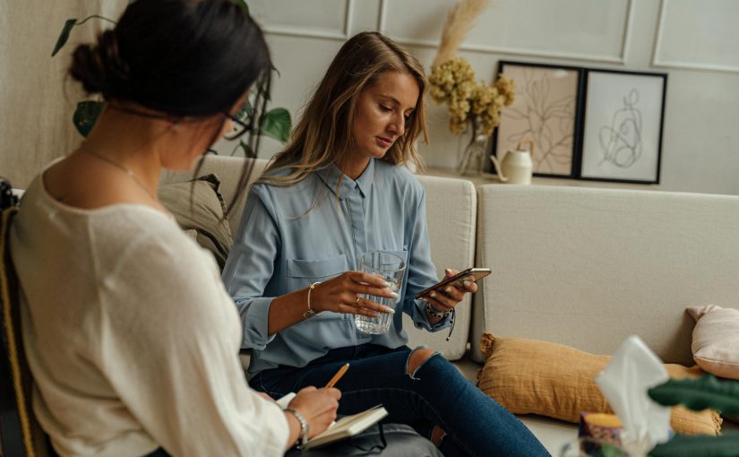 커뮤니티 채널 운영 전략 비교 웨딩·연회·컨벤션