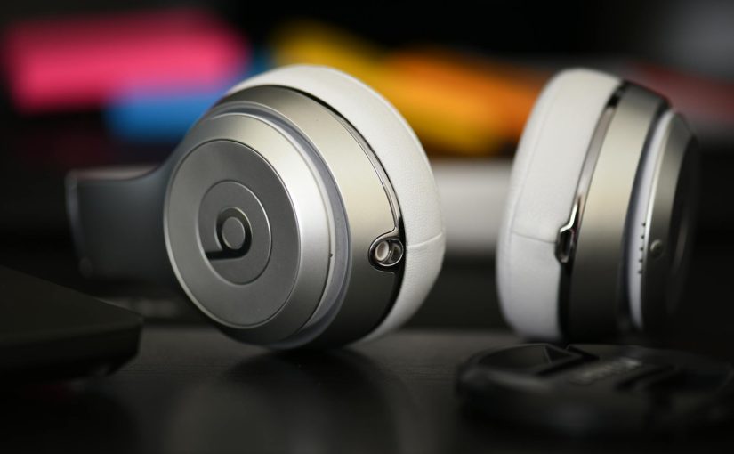 AI 글쓰기 도구 비교 사례 신규 런칭 직전의 브랜드