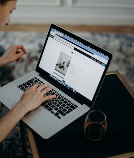 Work-Life Balance Travel: Discover How to Recharge and Stay Productive