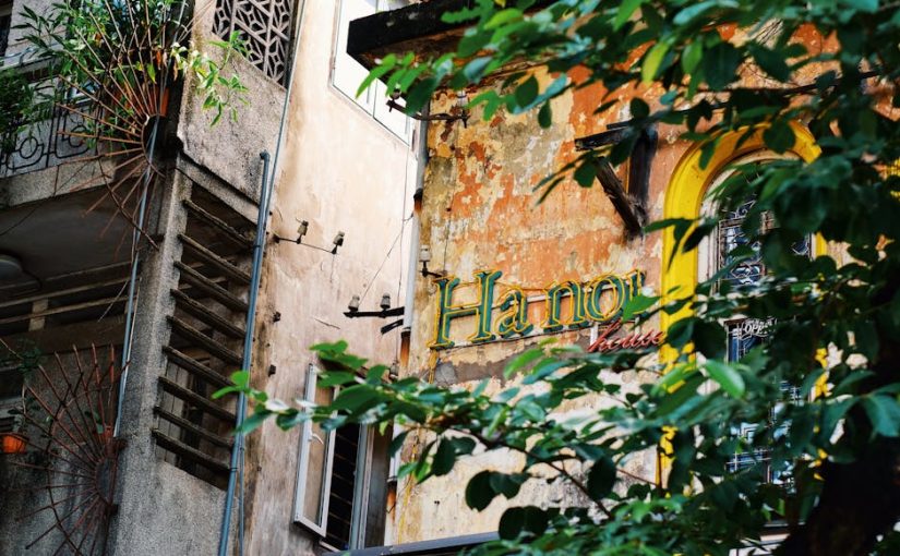 Hanoi Old Quarter Walk: Discover the Hidden Gems of Vietnams Historic